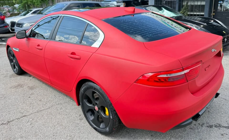 2017 Jaguar XE - Image 4 of 20