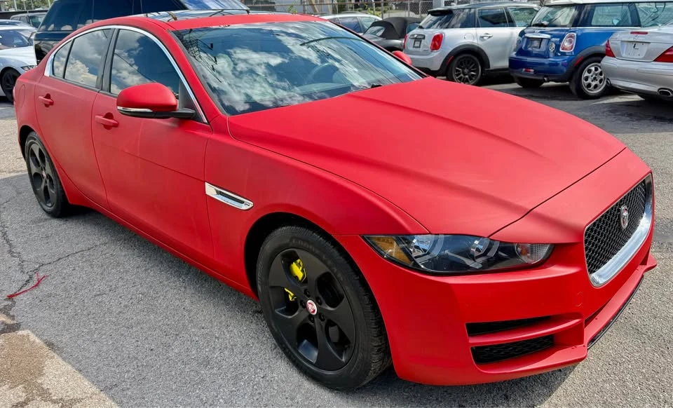 2017 Jaguar XE - Image 3 of 20