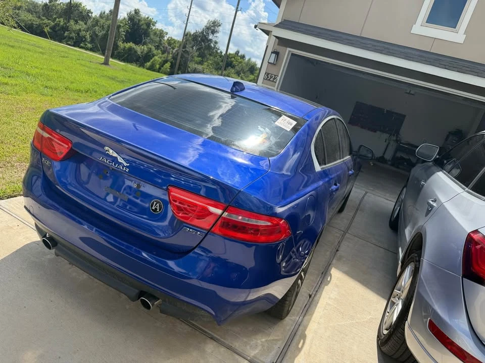 2017 Jaguar XE - Image 3 of 9