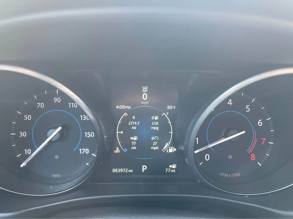 2017 Jaguar XE - Image 8 of 12