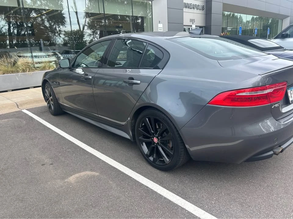 2017 Jaguar XE - Image 2 of 3