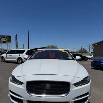 2017 Jaguar XE XE 35t Premium Sedan 4D