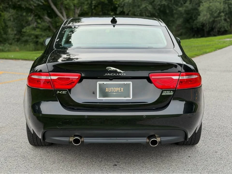 2017 Jaguar XE - Image 5 of 20