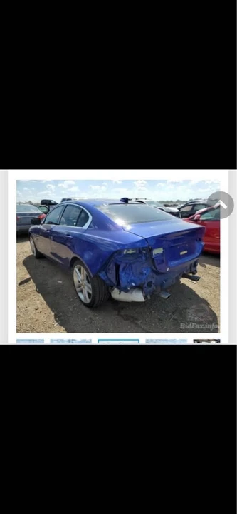 2017 Jaguar XE - Image 3 of 3
