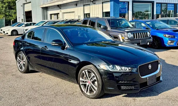 2017 Jaguar XE XE 35t Premium Sedan 4D