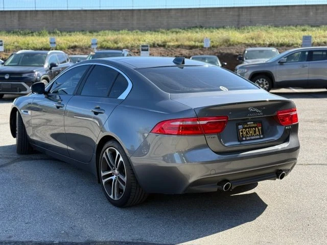 2017 Jaguar XE - Image 8 of 21