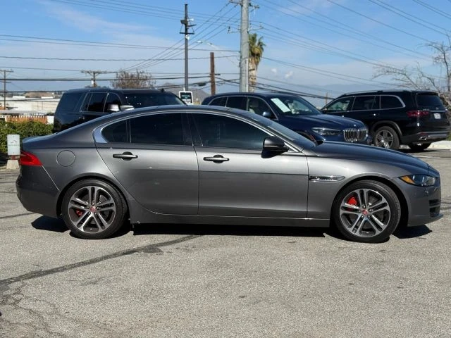 2017 Jaguar XE - Image 5 of 21