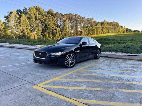 2017 Jaguar XE XE 35t Prestige Sedan 4D