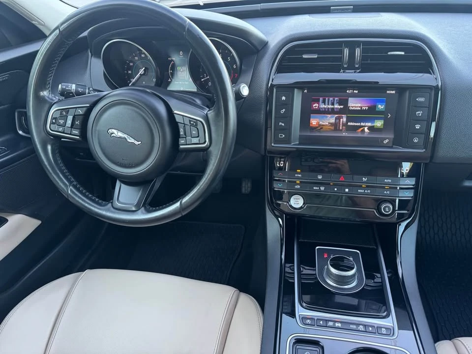 2017 Jaguar XE - Image 11 of 13