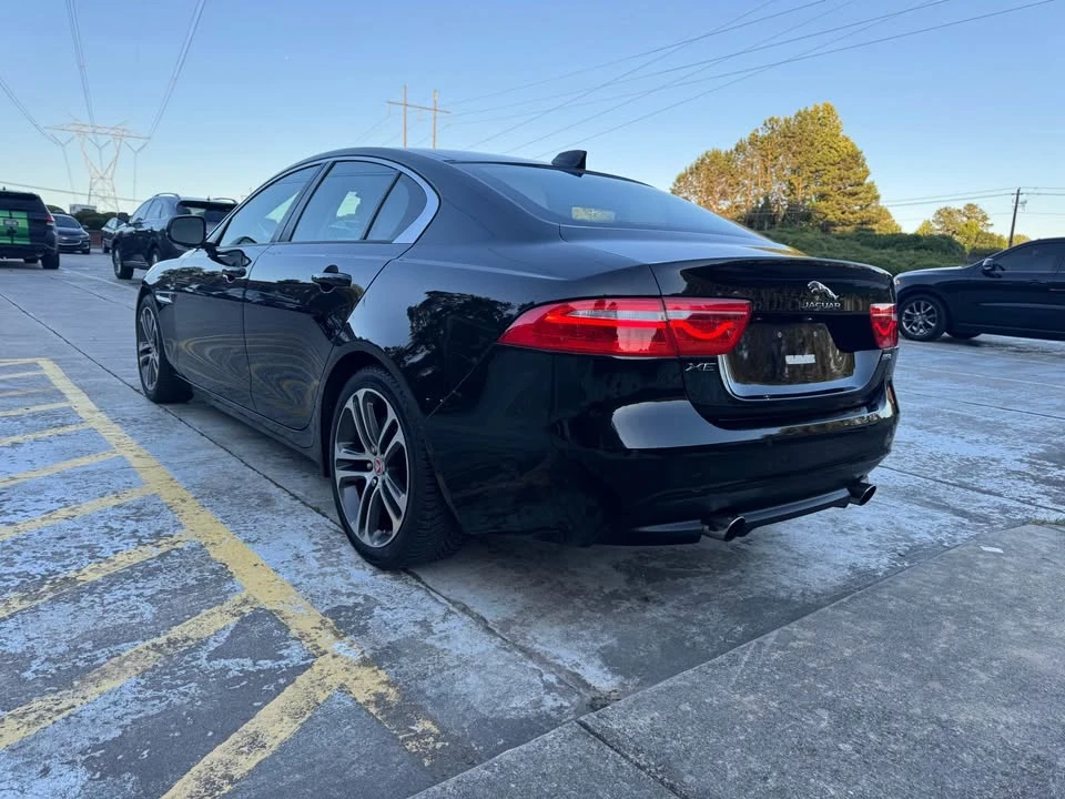 2017 Jaguar XE - Image 5 of 13