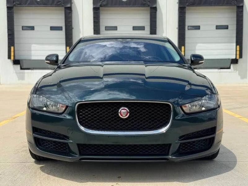 2017 Jaguar XE - Image 3 of 20