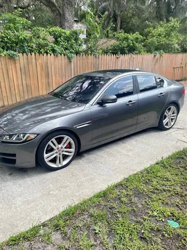 2017 Jaguar XE XE 35t Prestige Sedan 4D