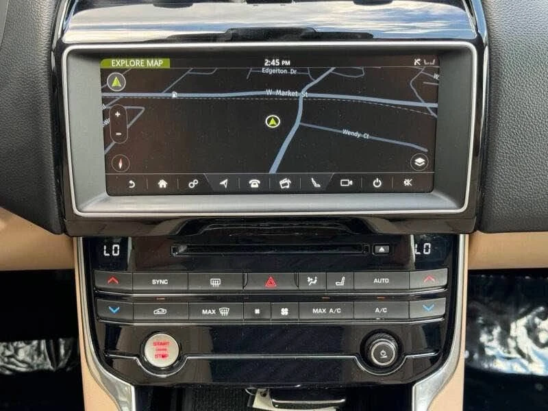 2017 Jaguar XE - Image 16 of 20