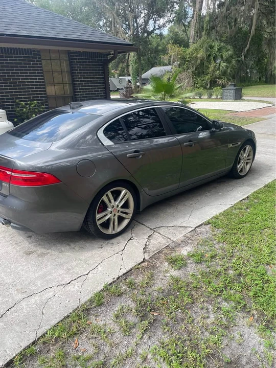 2017 Jaguar XE - Image 3 of 14