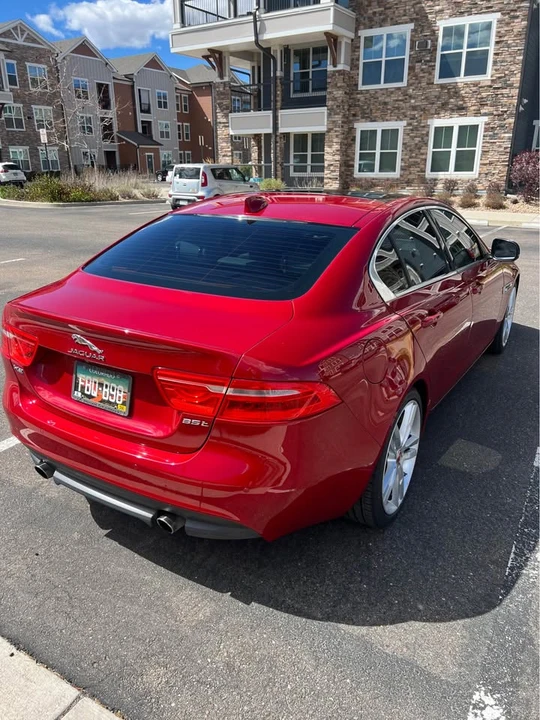 2017 Jaguar XE - Image 8 of 18