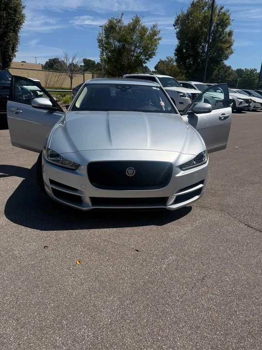 2017 Jaguar XE - Image 2 of 11