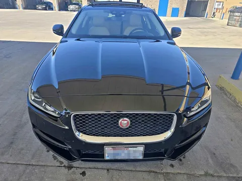 2017 Jaguar XE XE 35t Prestige Sedan 4D