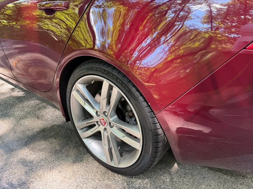 2017 Jaguar XE - Image 6 of 11