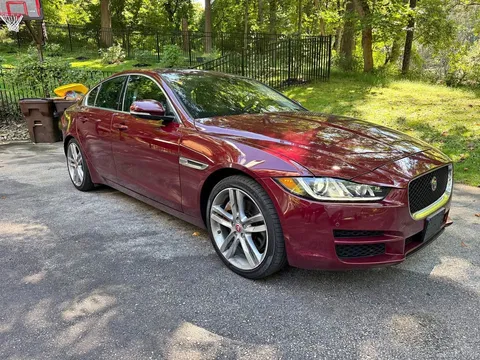 2017 Jaguar XE 35t Prestige Sedan
