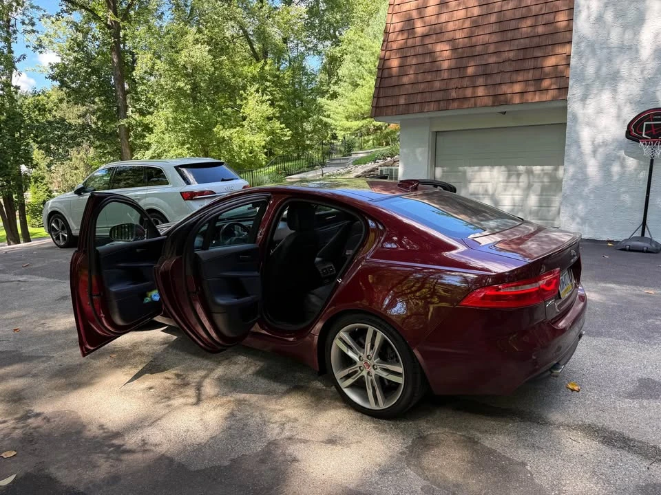 2017 Jaguar XE - Image 11 of 11