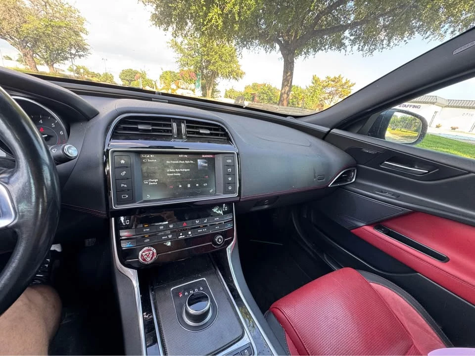 2017 Jaguar XE - Image 12 of 14