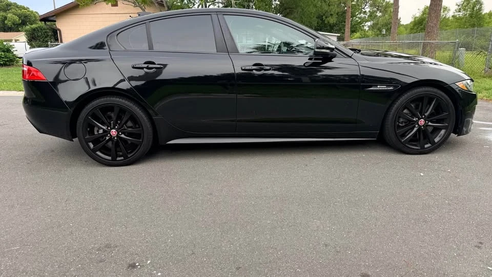 2017 Jaguar XE - Image 15 of 15