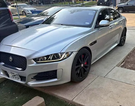 2017 Jaguar XE XE 35t R-Sport Sedan 4D