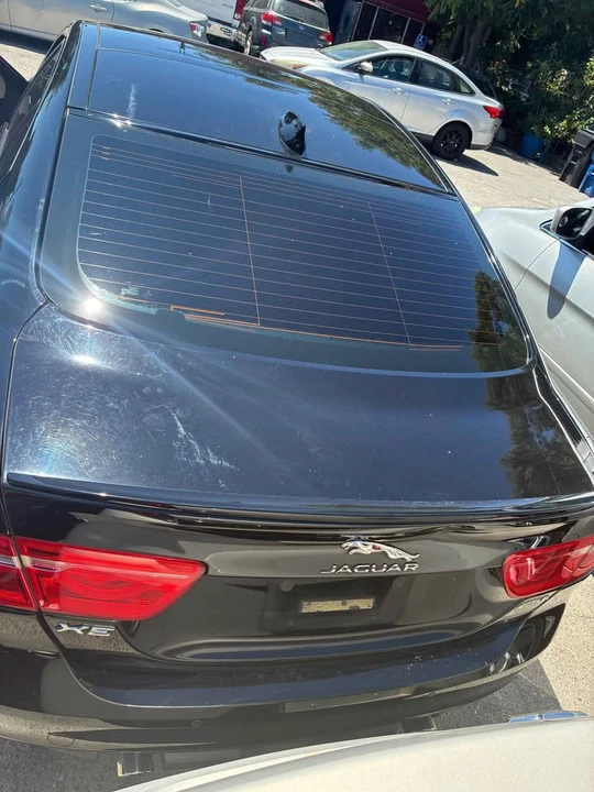2017 Jaguar XE - Image 3 of 5
