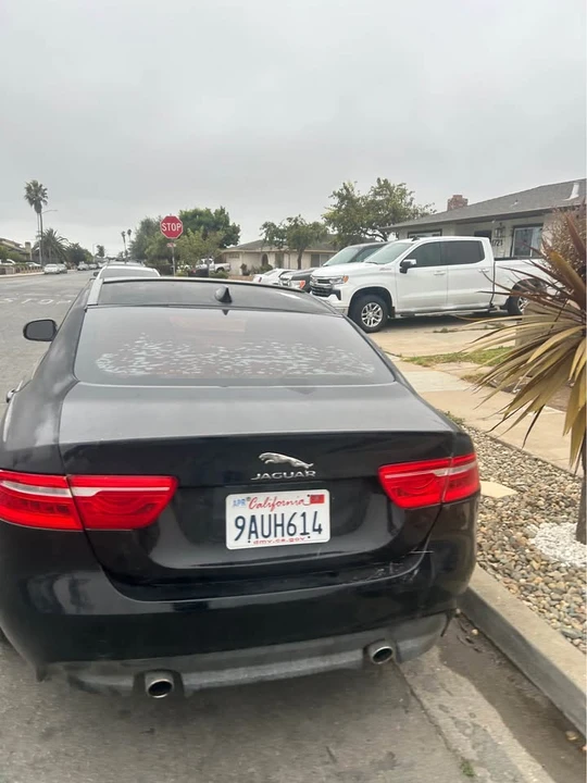 2017 Jaguar XE - Image 2 of 4