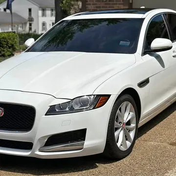 2017 Jaguar XF 2.0L 20d Premium