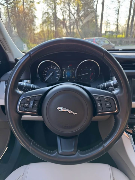 2017 Jaguar X260 XF - Image 15 of 20