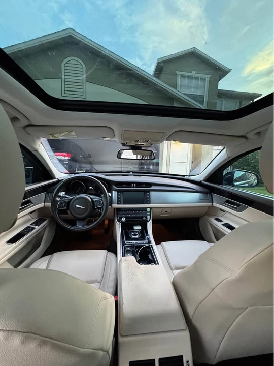2017 Jaguar X260 XF - Image 8 of 11