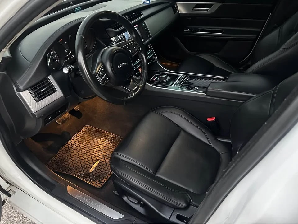 2017 Jaguar X260 XF - Image 7 of 16