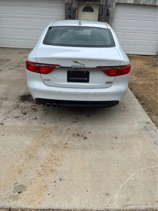 2017 Jaguar X260 XF - Image 5 of 5