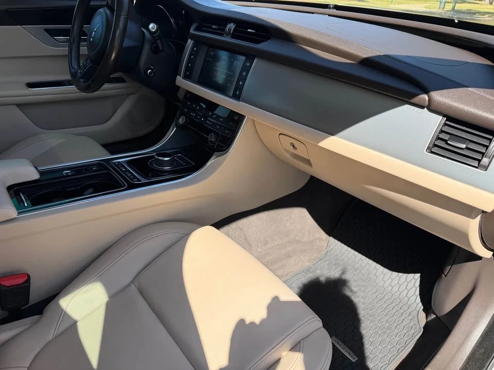 2017 Jaguar X260 XF - Image 5 of 13