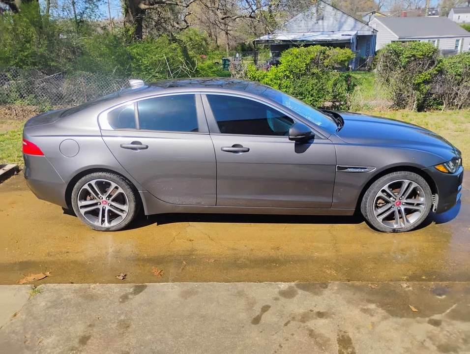 2017 Jaguar X260 XF - Image 3 of 4