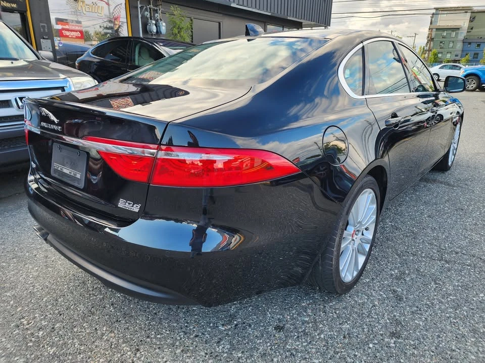 2017 Jaguar X260 XF - Image 4 of 20