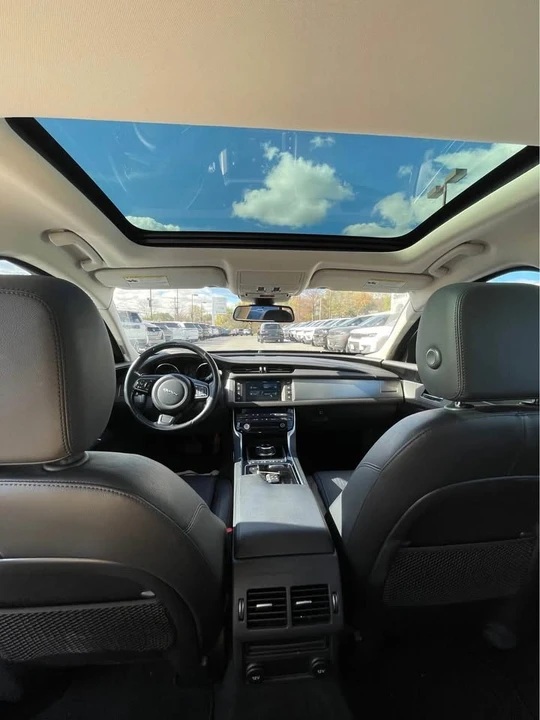 2017 Jaguar X260 XF - Image 16 of 17