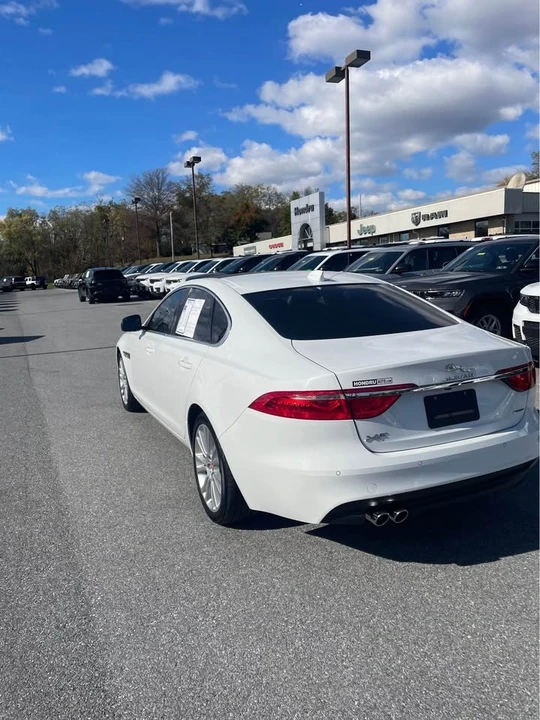 2017 Jaguar X260 XF - Image 3 of 17