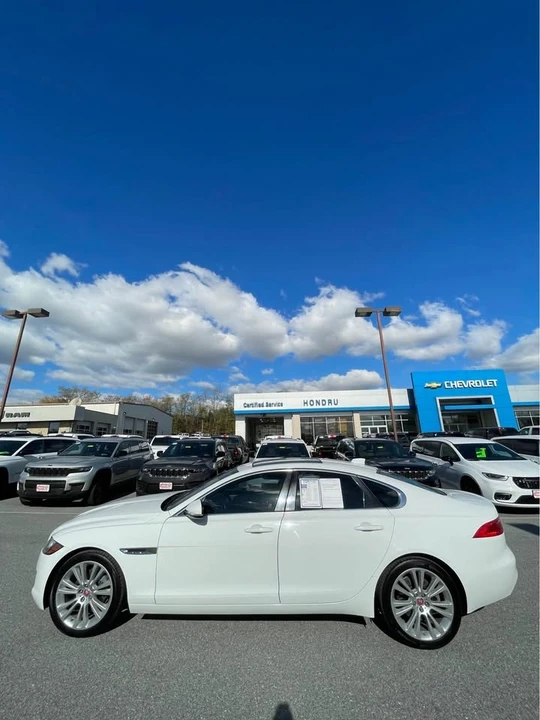 2017 Jaguar X260 XF - Image 2 of 17