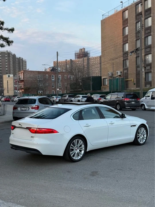 2017 Jaguar X260 XF - Image 2 of 20