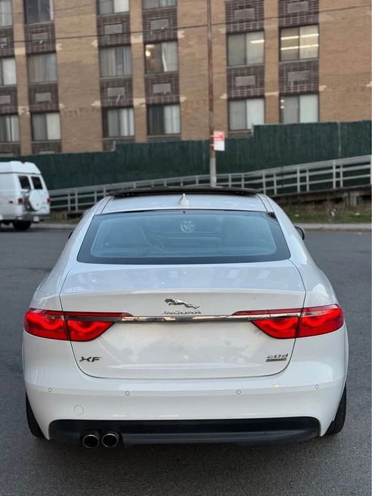 2017 Jaguar X260 XF - Image 8 of 20