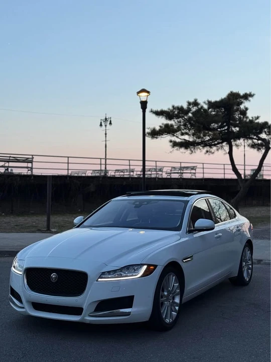2017 Jaguar X260 XF - Image 5 of 20