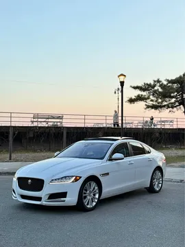 2017 Jaguar XF 20d Prestige Sedan