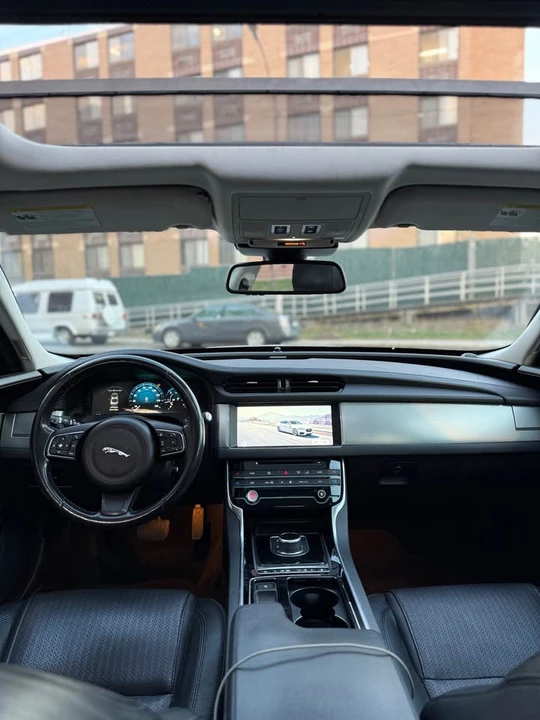 2017 Jaguar X260 XF - Image 10 of 20