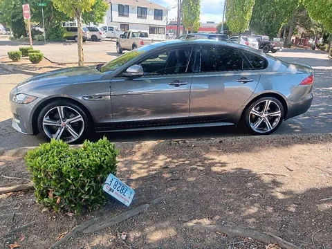 2017 Jaguar XF 20d R-Sport