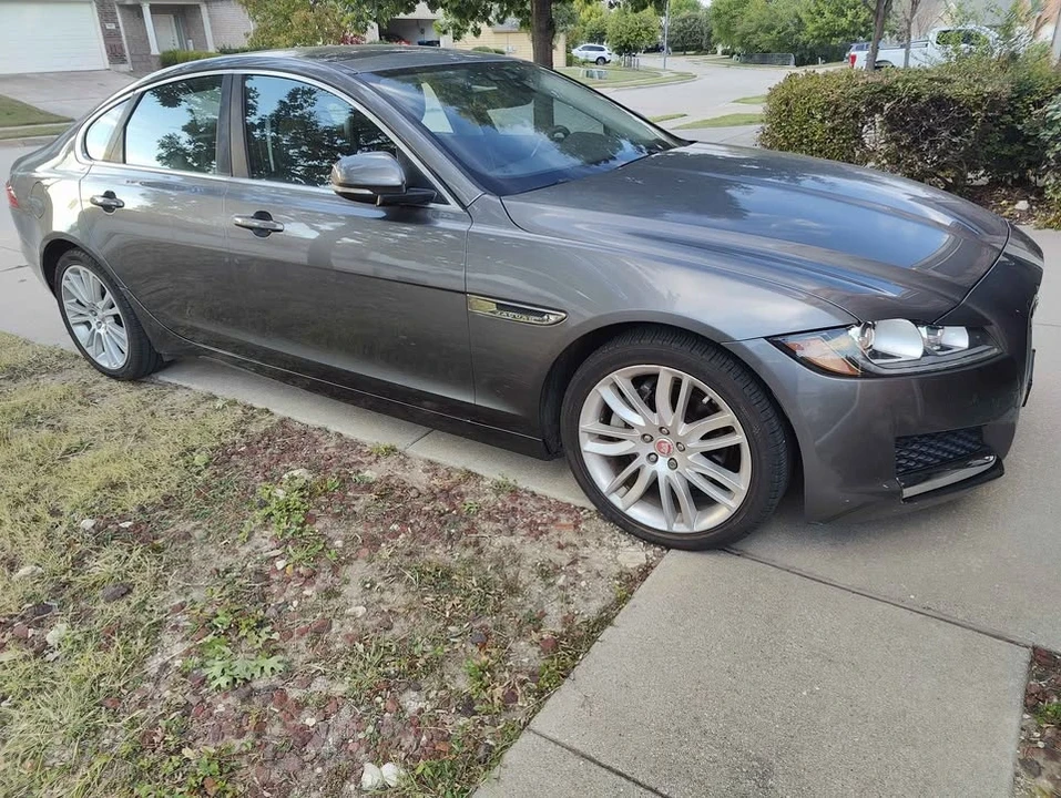 2017 Jaguar X260 XF - Image 5 of 9