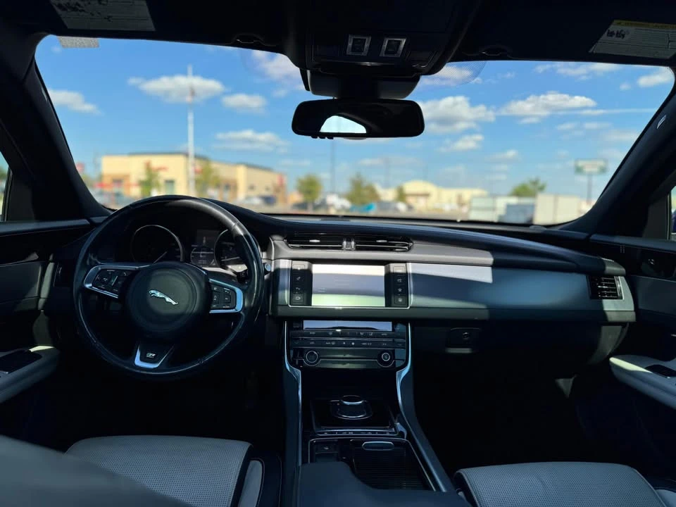 2017 Jaguar X260 XF - Image 15 of 16