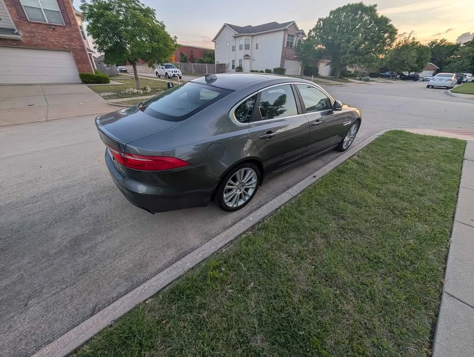 2017 Jaguar X260 XF - Image 5 of 9