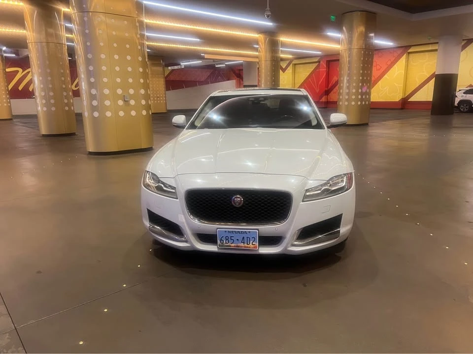 2017 Jaguar X260 XF - Image 2 of 10